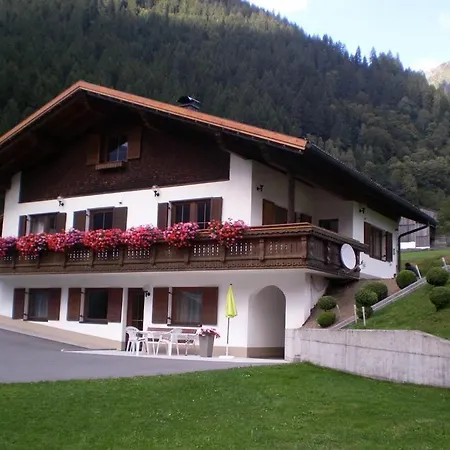 Loretz Liane Apartment *